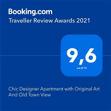 アパート Chic Designer With Original Art And Old Town View